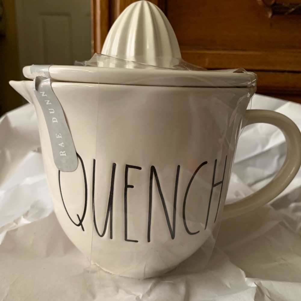 Rae Dunn Quench juicer